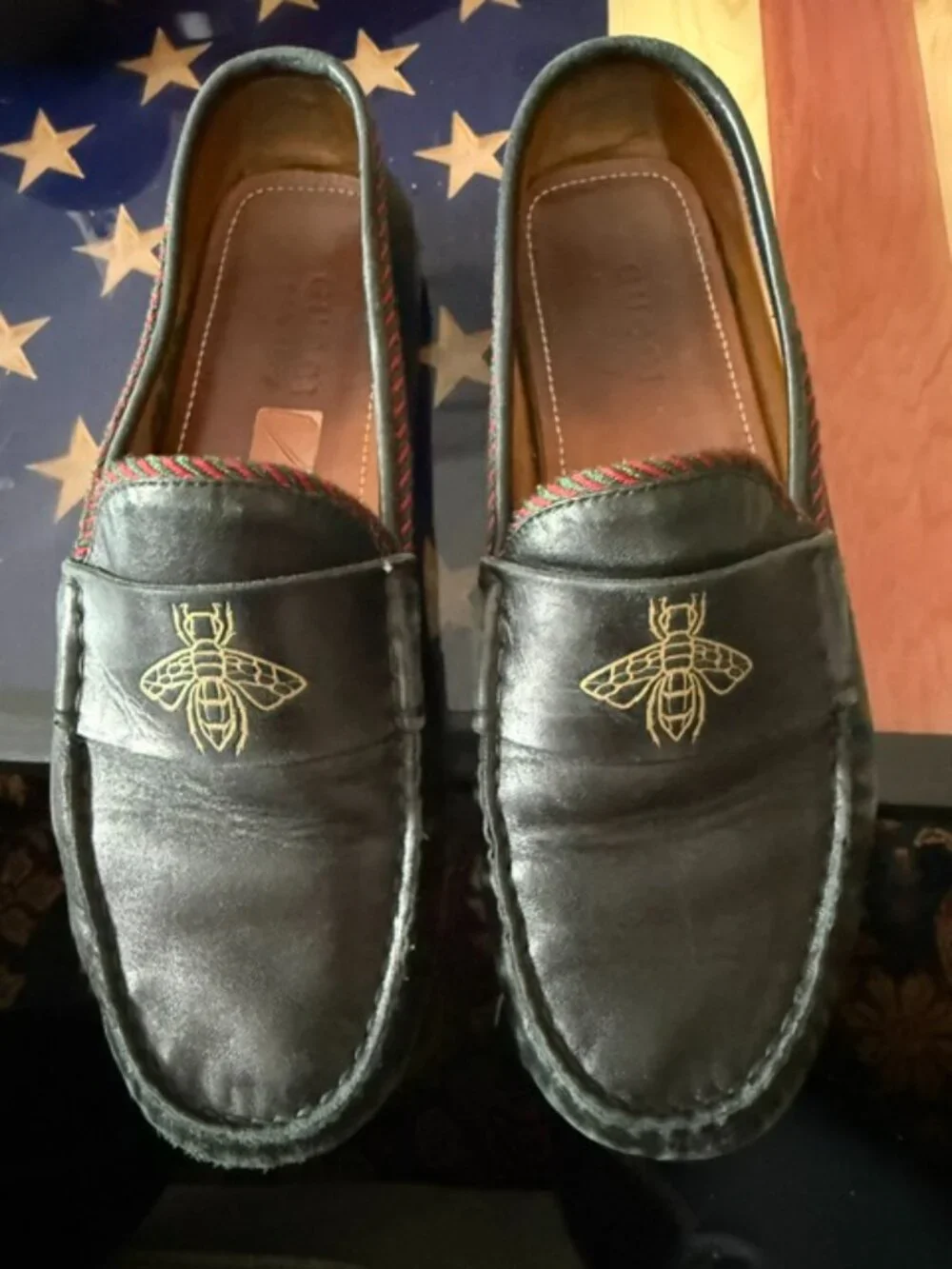AUTHENTIC GUCCI BLACK LEATHER GOLD BEE TIP DETAIL PENNY LOAFERS Sz 8 D